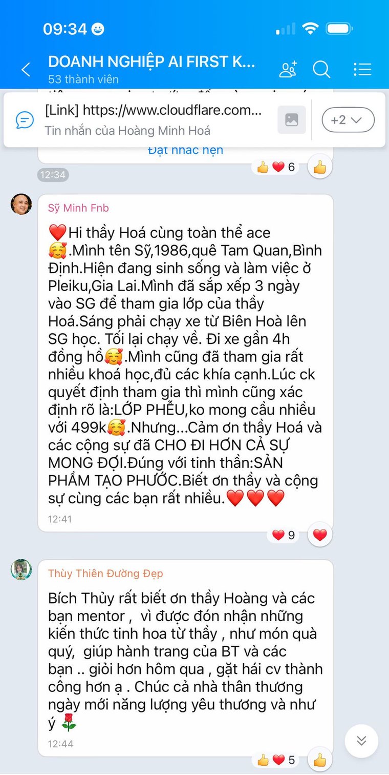 Tin nhắn cảm nhận của học viên Sỹ Minh và Bích Thủy trong nhóm Doanh Nghiệp AI First